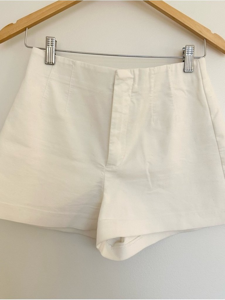 999white Shorts